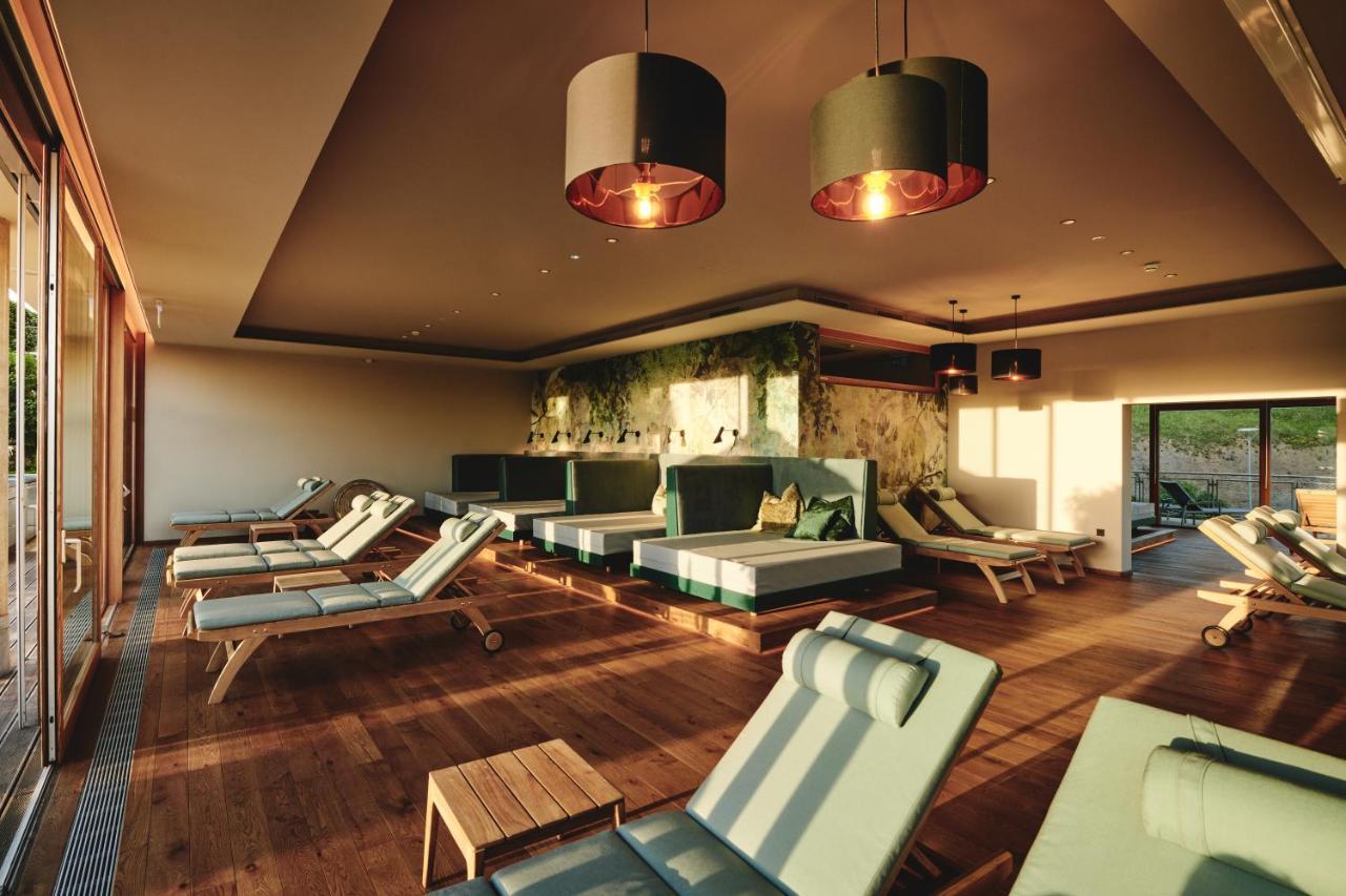 Hotel Landgut Am Poessnitzberg à Leutschach Extérieur photo